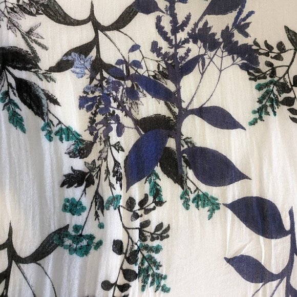 1.2.3 Paris Scarf Rectangular Blue & White Floral 6 ft Long Scarf - Picture 3 of 12